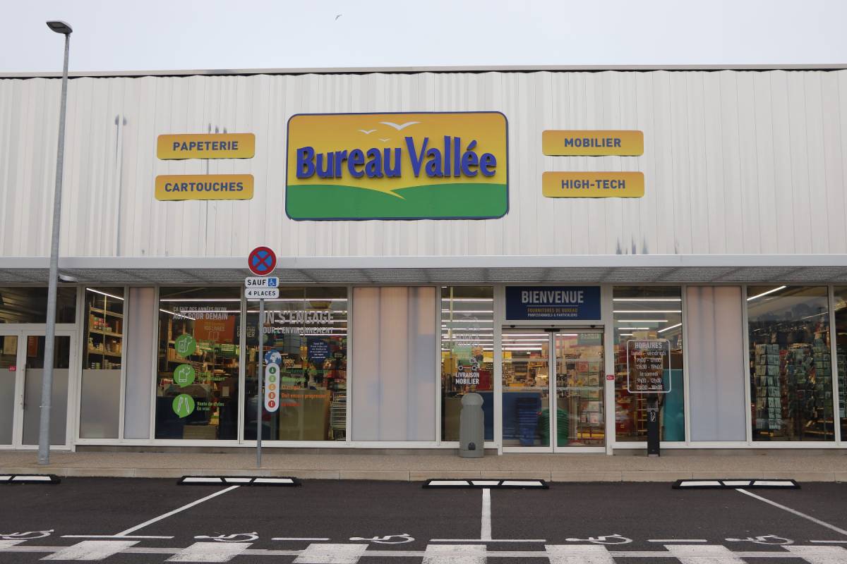 devanture-bureau-vallee devanture du magasin Bureau Vallée de Belfort-Danjoutin