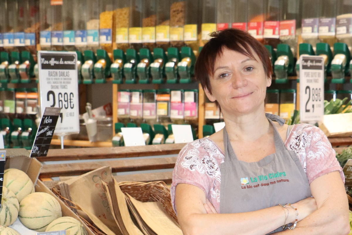 Carine, la gérante de la Vie Claire