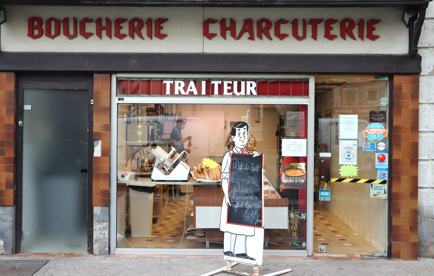 Vitrine de la boucherie Naviliat à Héricourt